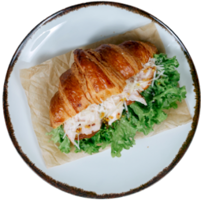 Круассан с копченой грудкой и пармезаном