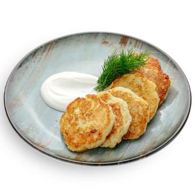 Картофельные драники со сметаной