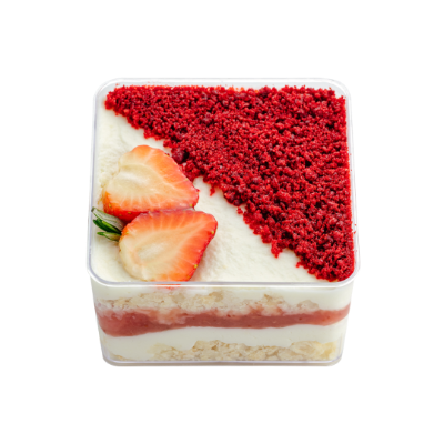 Кейк-бокс Наполеон с клубникой и кокосовым кремом