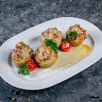 Запеченный картофель с грудинкой
