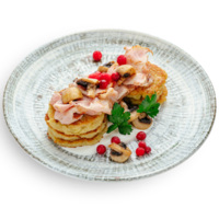 Драники с беконом и шампиньонами