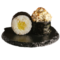 Опаленный ролл с мидиями