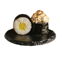 Опаленный ролл с мидиями